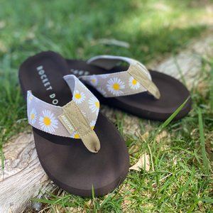 Floral Daisy Flip Flop Rocket Dog